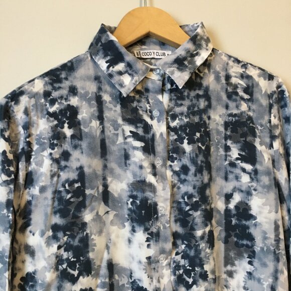Coco Y Club White and Blue Floral Tie Dye Print Rayon Button Down Shirt - Picture 3 of 15
